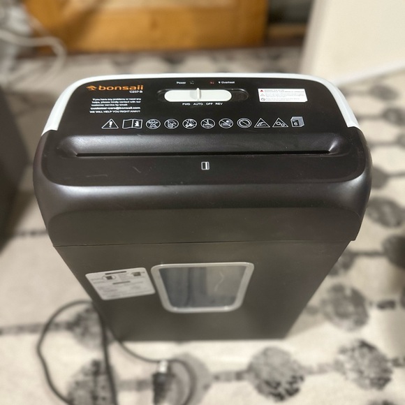 Bonsaii Paper Shredder - Picture 2 of 3